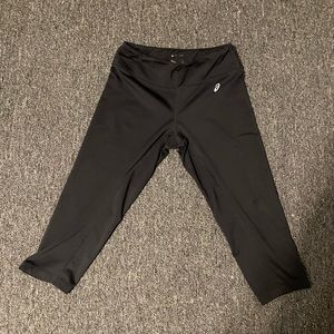 Women’s Asics 3/4 volleyball leggings size M black